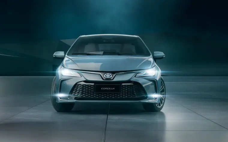 Toyota reduz preços e oferece Corolla por valor de BYD Dolphin