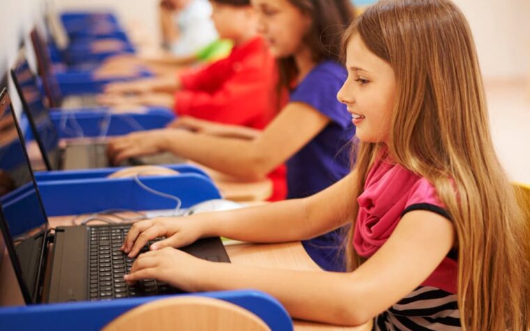 Curso de Informática Aplicada à Educação tem vagas abertas