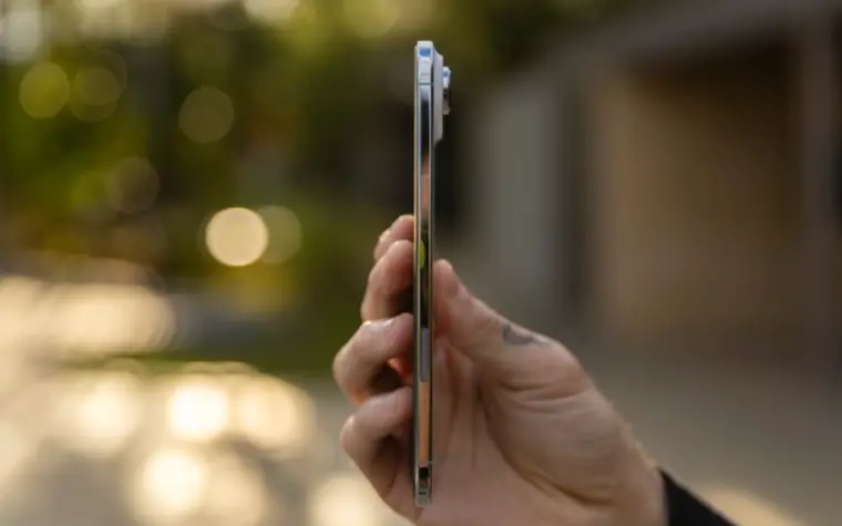 iPhone Air 2 terá câmera extra e tela aprimorada